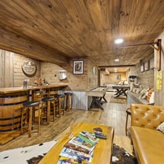 Bigfoots Lodge by the Lake - 514