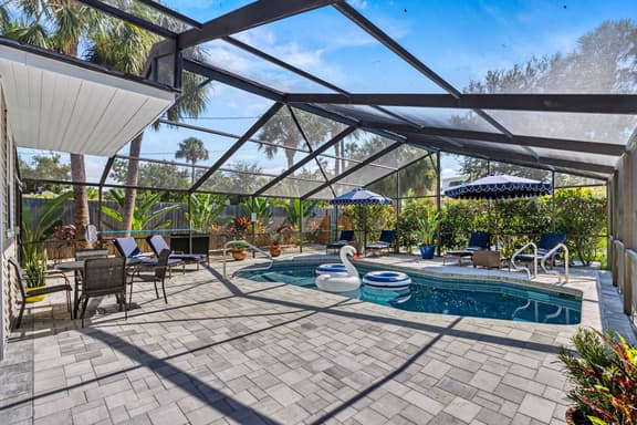 Bay Breeze Bungalow - 1713 - Image 1