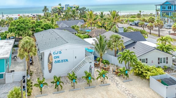 CJs on Siesta - 104 - Image 1